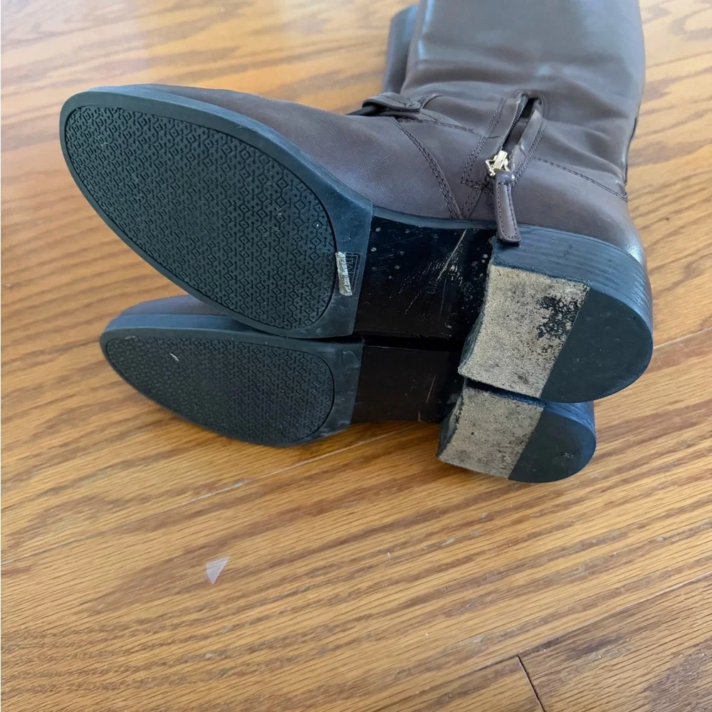 Tory Burch elegant brown